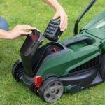 Bosch Akku-Rasenmäher CityMower 18V-32-300 (18 Volt, 1x Akku 4,0 Ah, Schnittbreite: 32 cm, Rasenflächen bis 300 m², im Karton)
