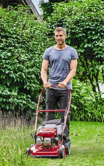 Einhell Benzin-Rasenmäher GC-PM 46/5 S (2 kW, bis 1.400 m², 1 Zylinder, 4-Takt-Motor, abschaltbarer Hinterradantrieb, 9-stufige zentrale Schnitthöhenverstellung 25-80 mm)